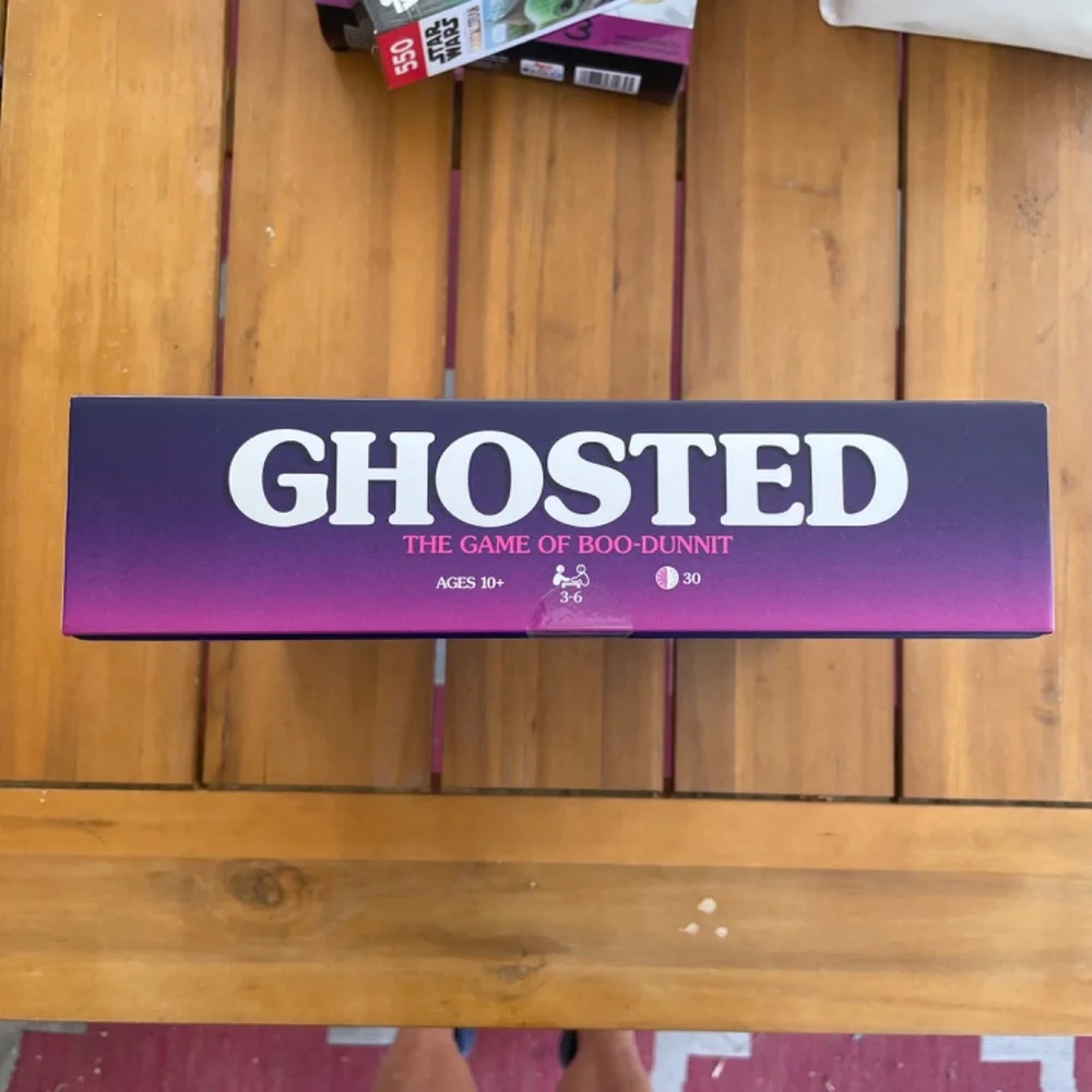 NWOT Ghosted Family Game Ages 10+